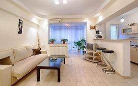 Centru amazing apartments piata universitate